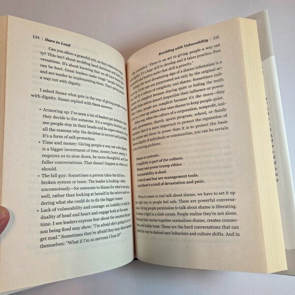 NWT Dare to Lead by Brené Brown, Hardcover, Like New, Never Read, No Markings - Picture 5 of 5